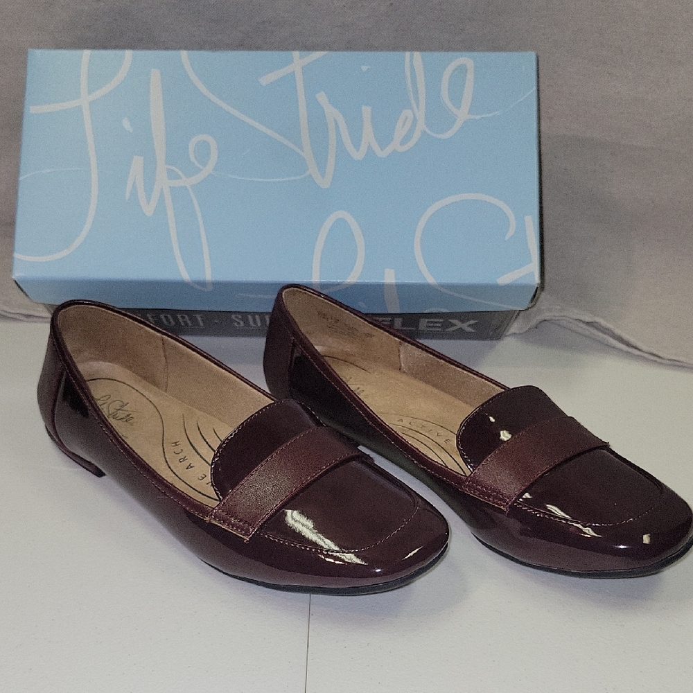 Life Stride Women's Burgundy Loafers